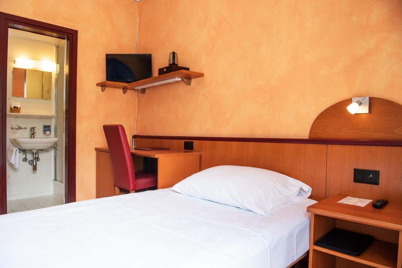 Al Giardinetto Hotel Biasca Luaran gambar