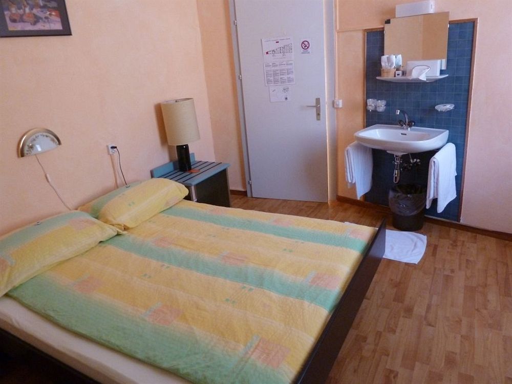Al Giardinetto Hotel Biasca Luaran gambar