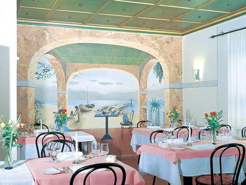 Al Giardinetto Hotel Biasca Restoran gambar